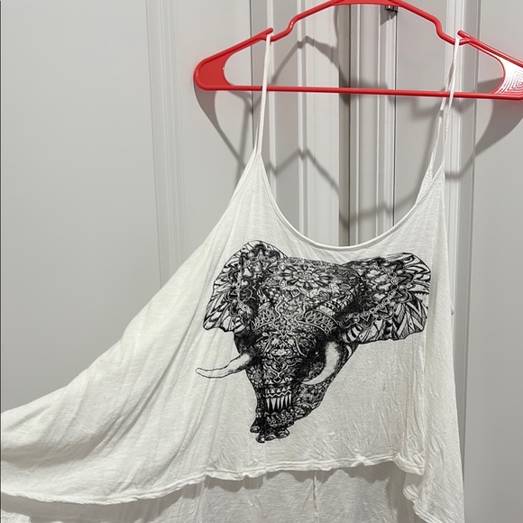 En Creme Tops - White Elephant Print Women's Crop Top